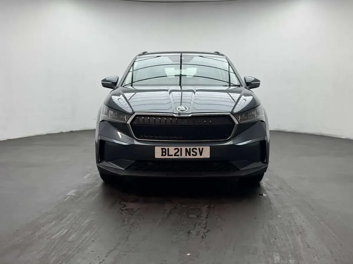 Used Skoda Enyaq iV Suite 150 kW (204 HP) 2021 Grey SUV
