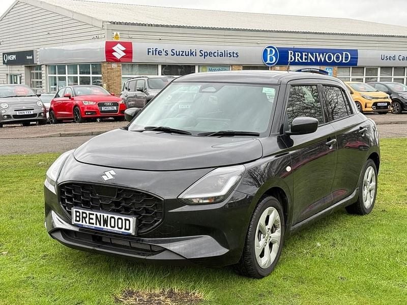 Usado Suzuki Swift 82 CV (60 kW) 2024 Negro Utilitario