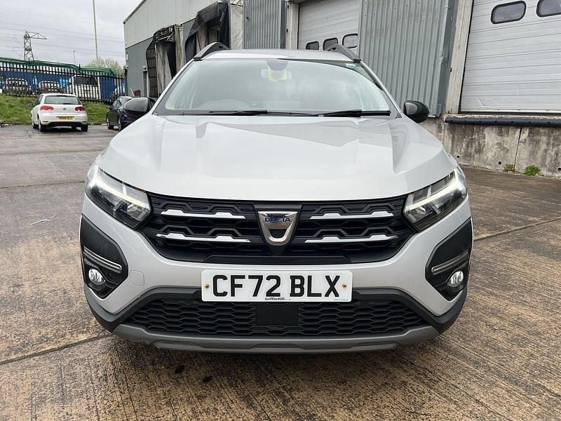 Used Dacia Jogger Extreme 108 HP (79 kW) 2022 Grey MPV