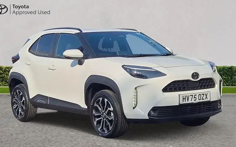 Used Toyota Yaris Cross Design 116 HP (85 kW) 2025 SUV