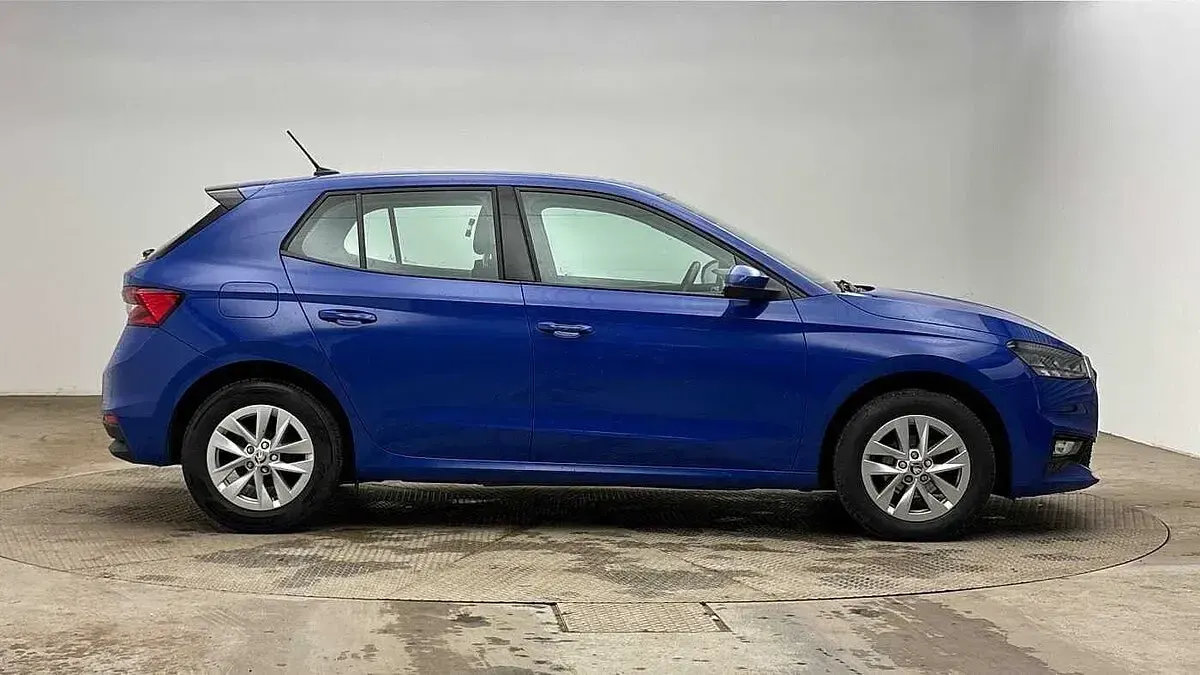 Used Skoda Fabia Comfort 79 HP (58 kW) 2022 Energy blue Hatchback