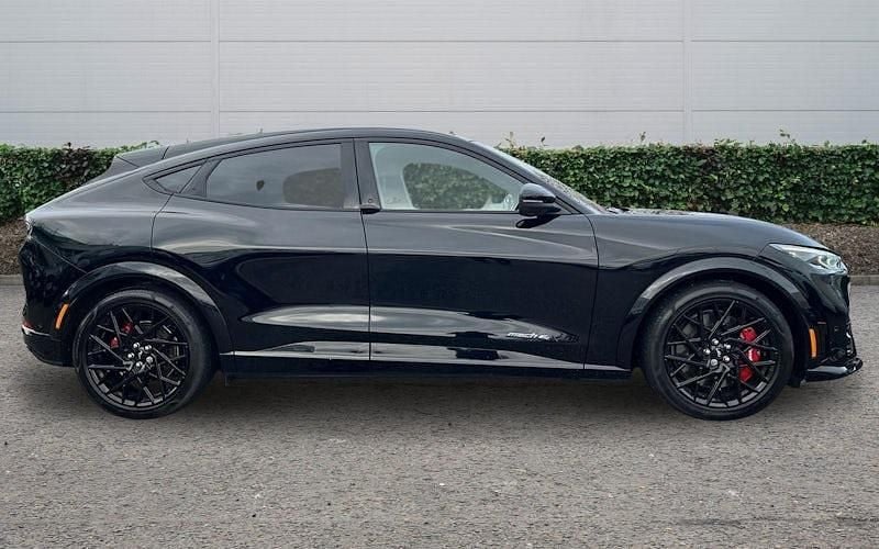 Used Ford Mustang 487 HP (358 kW) 2022 Estate