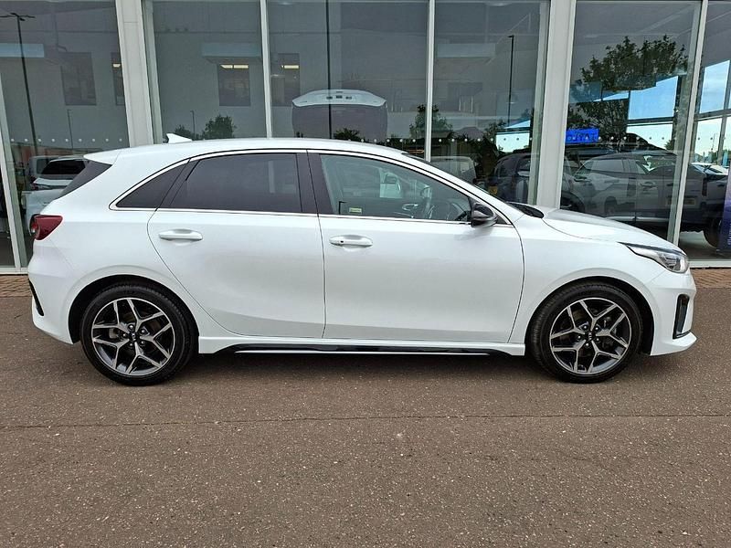 White Used 2021 Kia Ceed GT-Line Hatchback | £15,795 (Fair price) - Image 1/4
