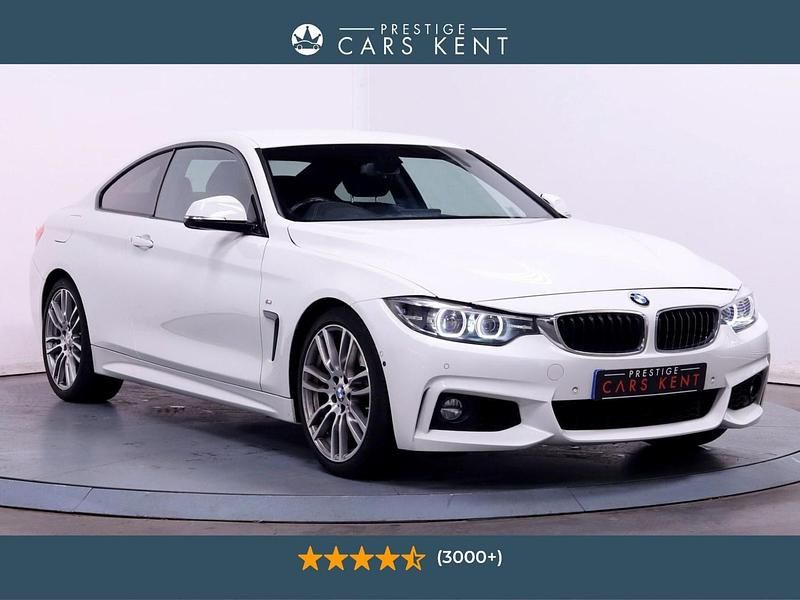 White Used 2019 BMW 440 M Sport Coupe | £23,600 (Good price) - Image 1/4