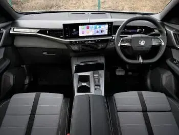 New Vauxhall Grandland X Design Edition 145 HP (106 kW) 2026 Brilliant paint  arctic white SUV