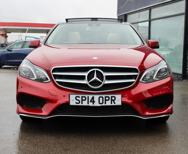 Used Mercedes E250 AMG 204 HP (150 kW) 2014 Red Sedan