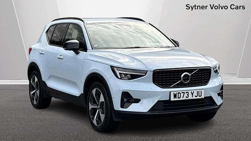 Blue Used 2024 Volvo XC40 Plus SUV | £29,500 (Good price) - Image 1/4