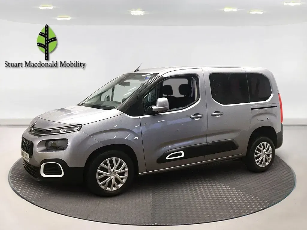 Used Citroën Berlingo Feel 2021 Grey MPV