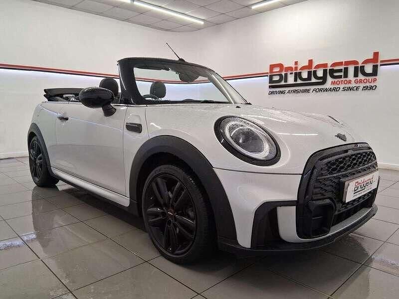 Usado Mini Cooper Cabriolet Sport 2022 Prateado Cabrios