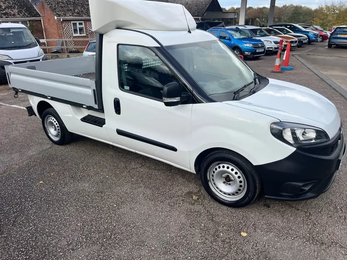 Used Fiat Doblò 2021 White MPV