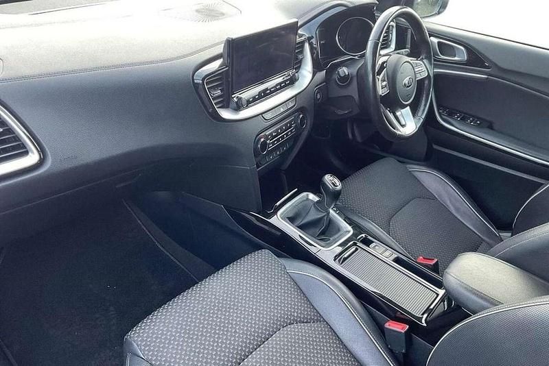 Used Kia XCeed 2020 White SUV