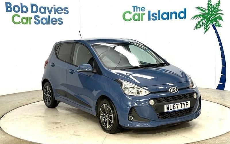 Used Hyundai i10 Premium 88 HP (64 kW) 2020 Hatchback