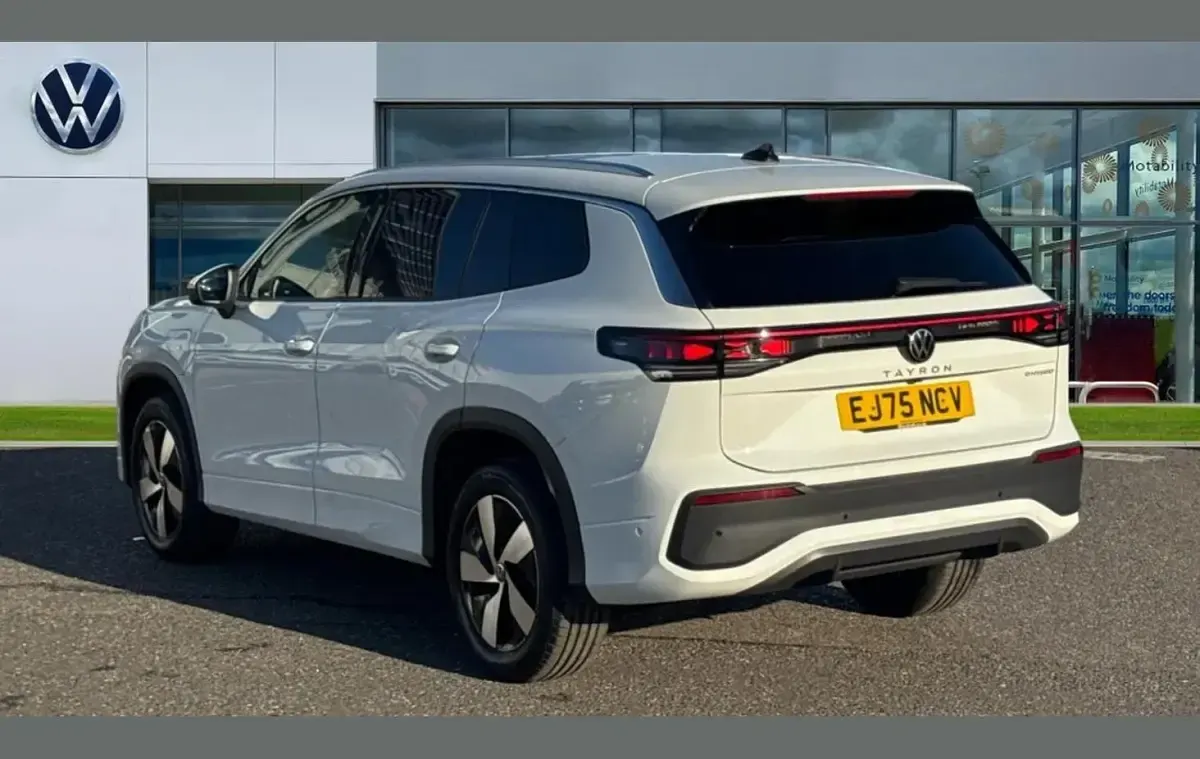Used VW Tayron Life 200 HP (147 kW) 2025 White SUV