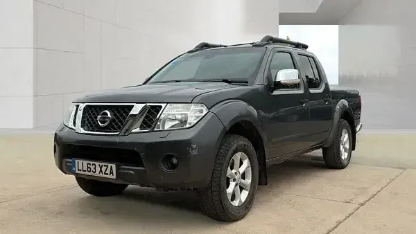 Used Nissan Navara Tekna 2013 Grey Pickup
