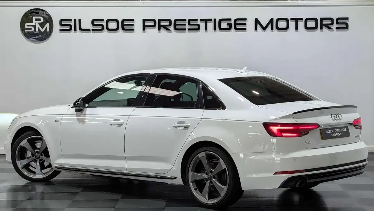 Used Audi A4 Black Edition 150 HP (110 kW) 2018 White Sedan