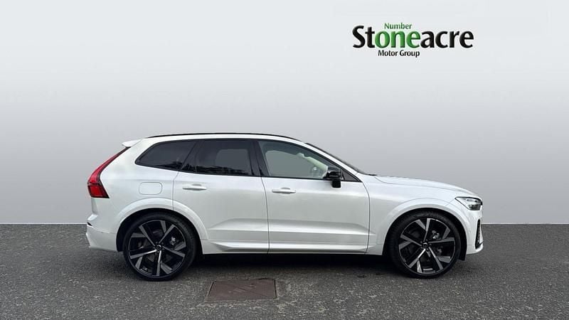 Used Volvo XC60 Ultra 449 HP (330 kW) 2025 White SUV