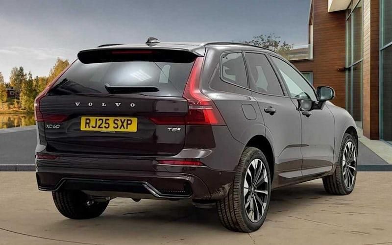 Used Volvo XC60 Ultra 455 HP (334 kW) 2025 Mulberry red SUV