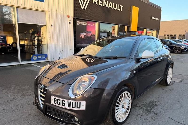 Used Alfa Romeo MiTo 105 HP (77 kW) 2016 Grey Hatchback