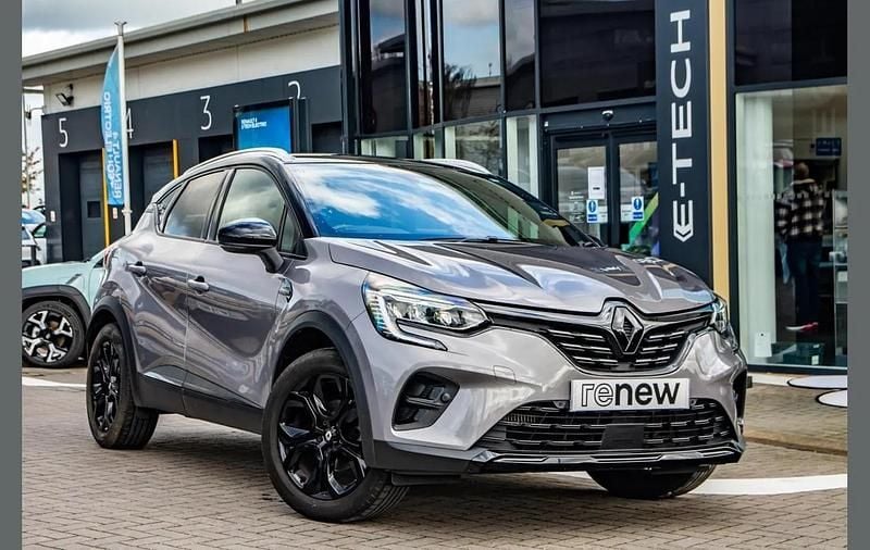 Used Renault Captur Rive Gauche 91 HP (66 kW) 2023 Oyster grey with black roof  SUV