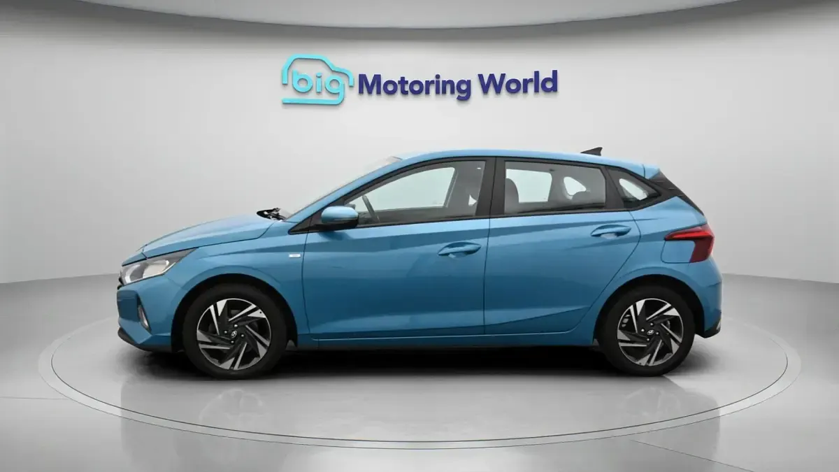 Used Hyundai i20 SE 100 HP (73 kW) 2022 Blue Hatchback
