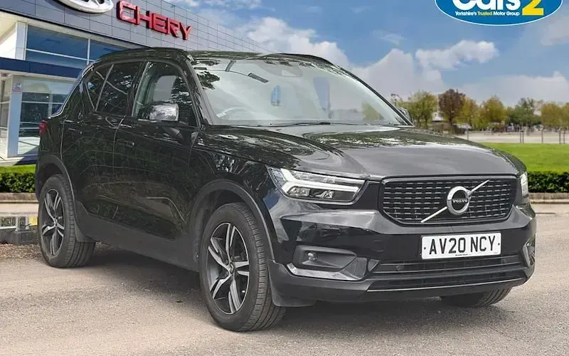 Used Volvo XC40 R-Design 163 HP (119 kW) 2021 SUV