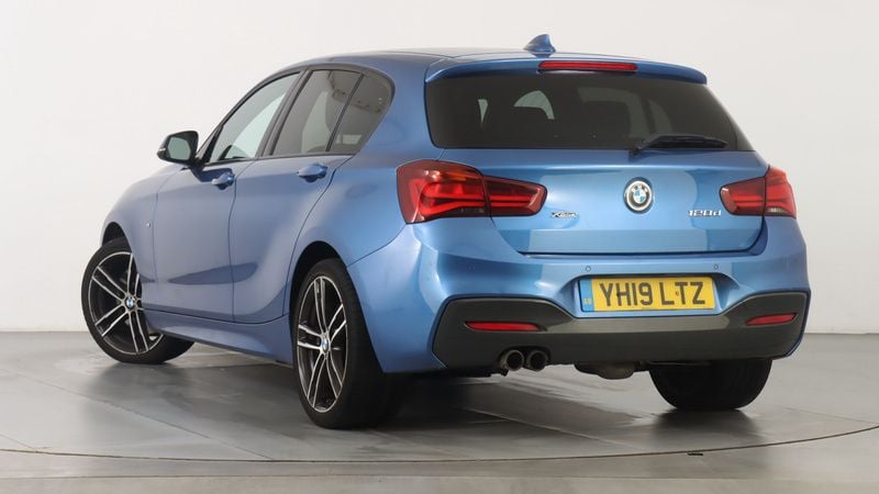 Used BMW 120 M Sport 190 HP (139 kW) 2019 Blue Hatchback
