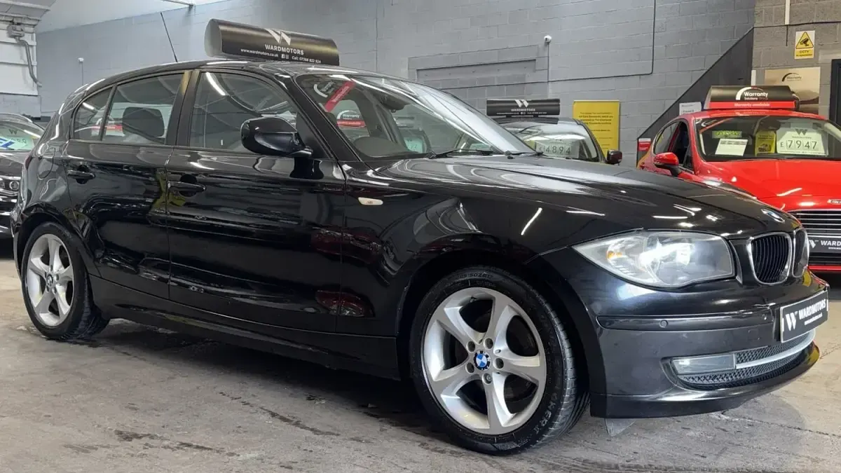 Used BMW 118 Sport Line 2010 Black Hatchback