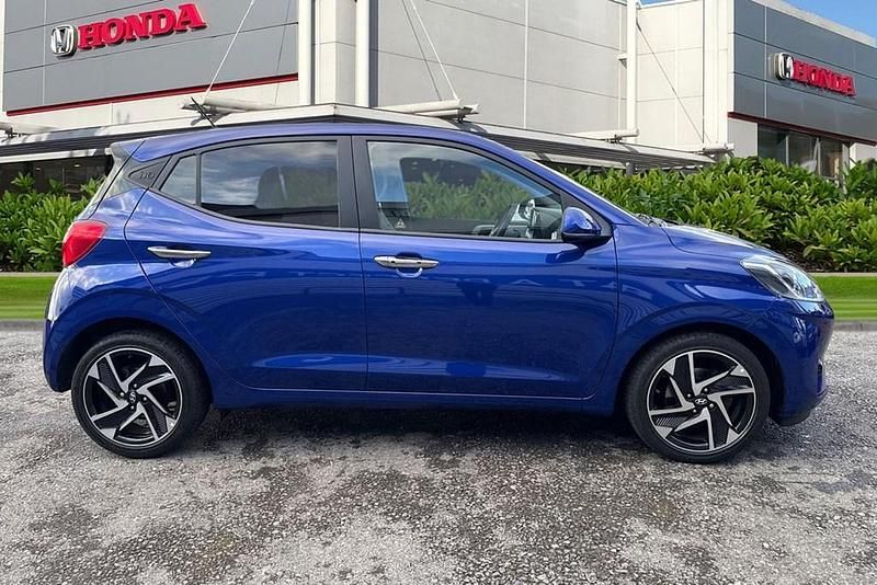 Used Hyundai i10 Premium 2023 Blue Hatchback