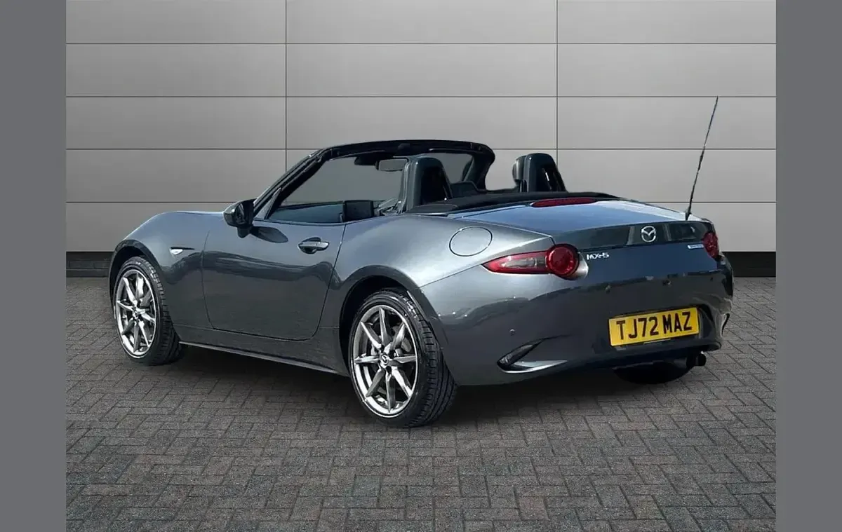 Used Mazda MX5 Inclusive 184 HP (135 kW) 2022 Grey Cabriolet