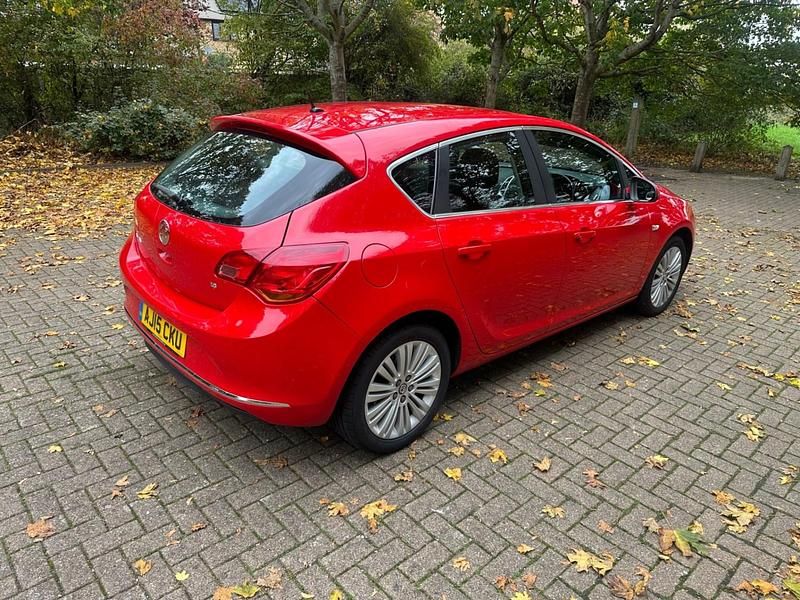 Used Vauxhall Astra Excite 2015 Red Hatchback