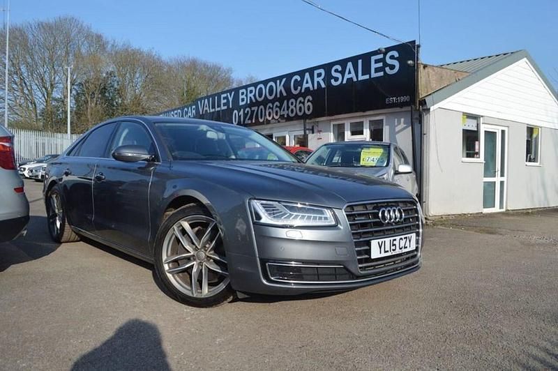 Used Audi A8 Sport 258 HP (189 kW) 2015 Grey Sedan