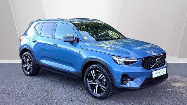 Used 2023 Volvo XC40 Plus SUV | £24,000 (Good price) - Image 1/3