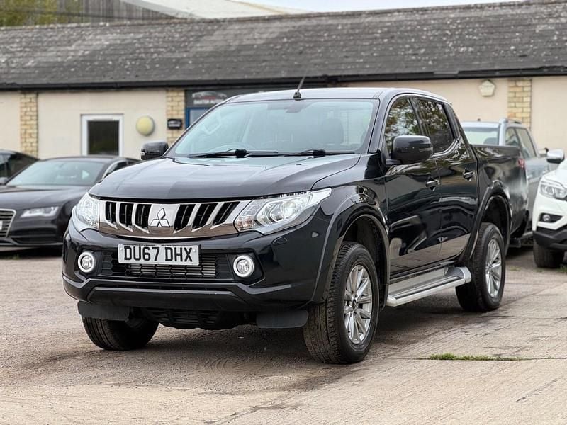 Second-hand Mitsubishi L200 Warrior 181 CP (133 kW) 2017 Negru Pickup