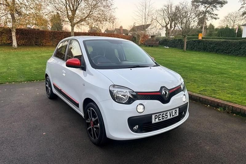 White Used 2015 Renault Twingo Dynamique Hatchback | £4,750 (Fair price) - Image 1/1