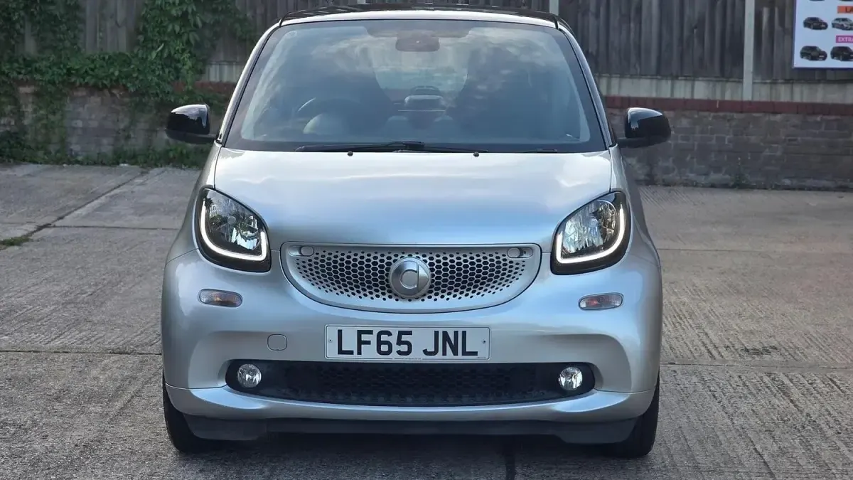 Used Smart ForTwo Coupé Premium 70 HP (51 kW) 2015 Silver Coupe