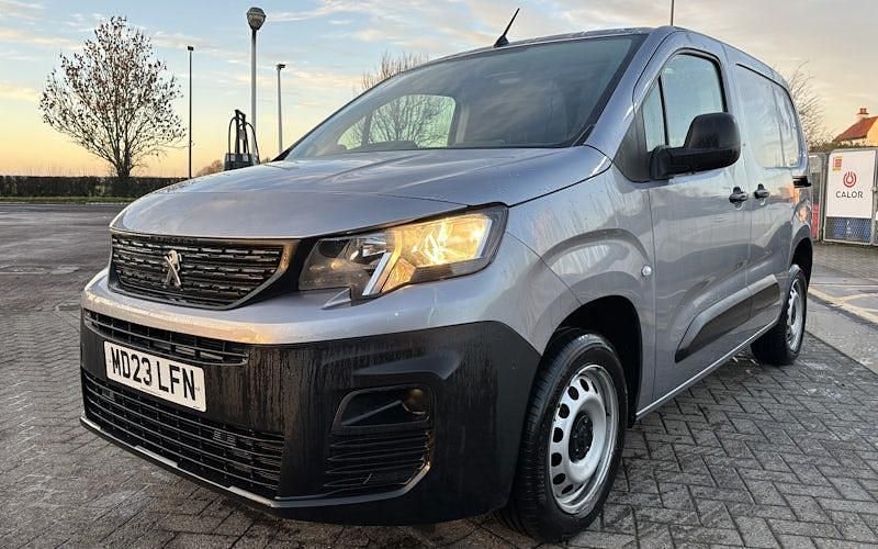 Used Peugeot Partner Premium 102 HP (75 kW) 2023 MPV