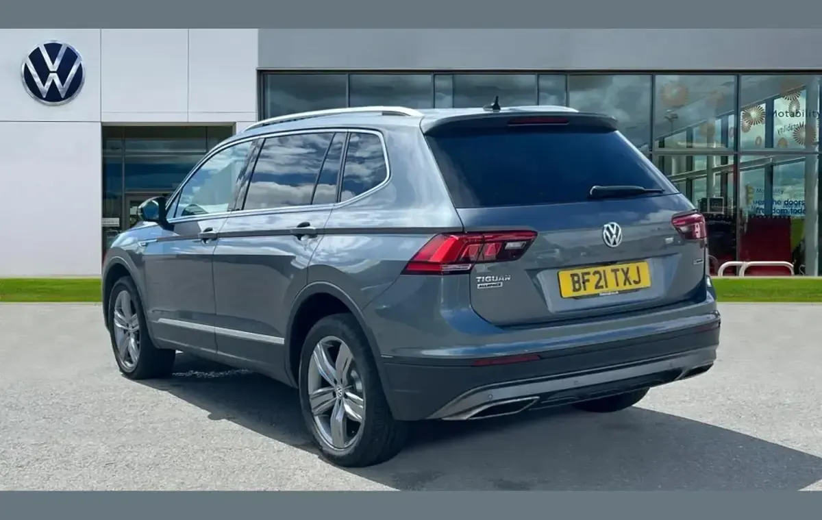 Used VW Tiguan Allspace Match 150 HP (110 kW) 2021 Grey SUV
