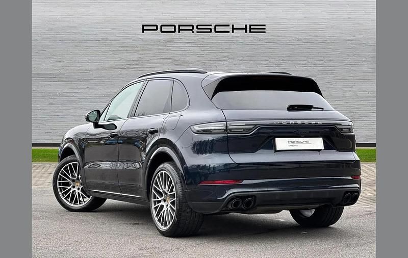 Used Porsche Cayenne Platinum Edition 456 HP (335 kW) 2022 Blue SUV
