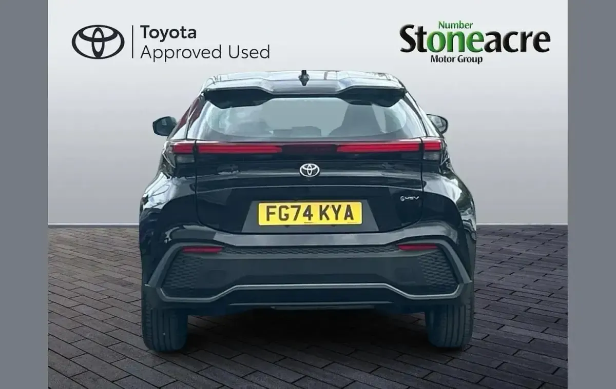 Used Toyota C-HR 140 HP (102 kW) 2024 Black SUV