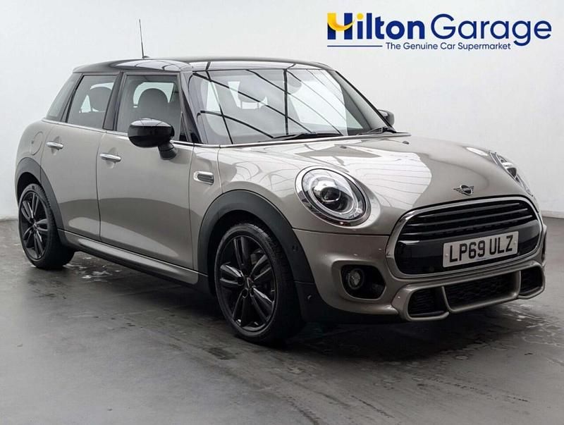 Used Mini Cooper Hatch 136 HP (100 kW) 2020 Silver Hatchback