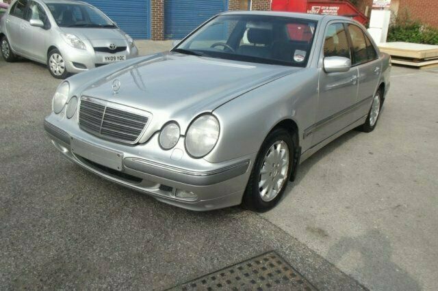 Used Mercedes E200 Classic 2001 Sedan