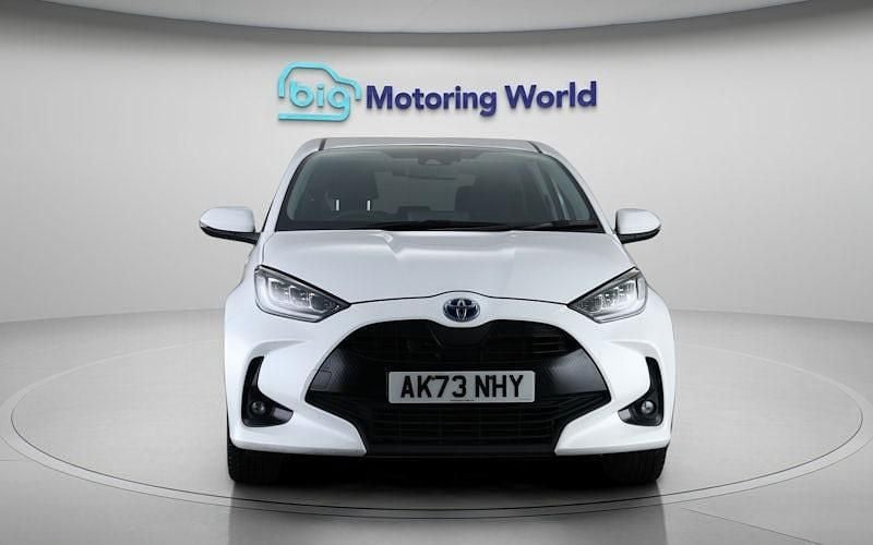 Used Toyota Yaris Hybrid Design 116 HP (85 kW) 2026 Hatchback