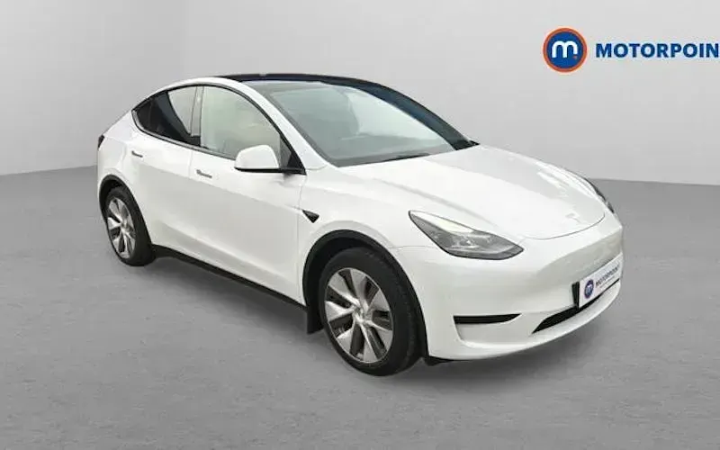 Begagnad Tesla Model Y RWD 219 kW (299 HK) 2024 SUV
