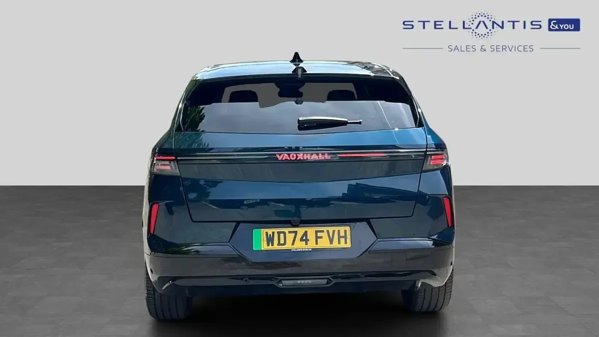 Used Vauxhall Grandland Ultimate 154 kW (210 HP) 2024 Blue SUV
