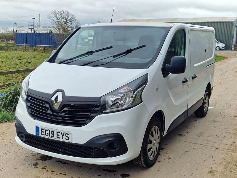 Used Renault Trafic 120 HP (88 kW) 2019 White MPV