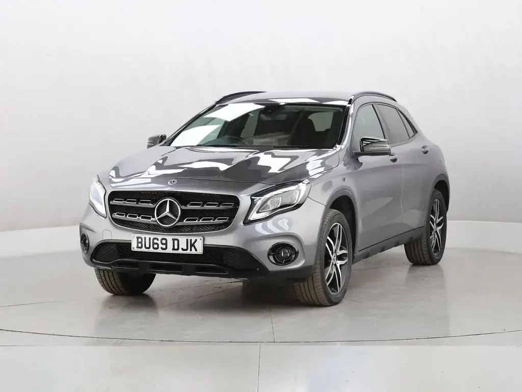 Used Mercedes GLA180 Urban 122 HP (89 kW) 2019 Grey SUV