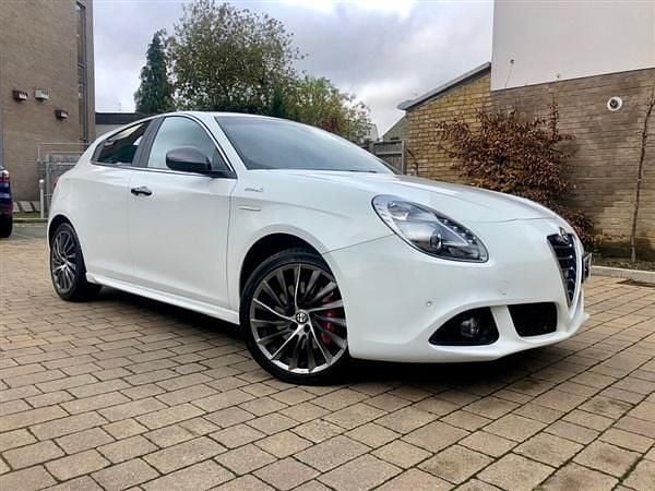 White Used 2014 Alfa Romeo Giulietta Quadrifoglio Verde Hatchback | £10,995 (Fair price) - Image 1/4