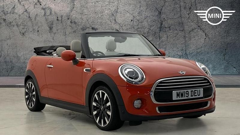 Orange Used 2019 Mini Cooper Exclusive Hatchback | £17,140 (Fair price) - Image 1/3