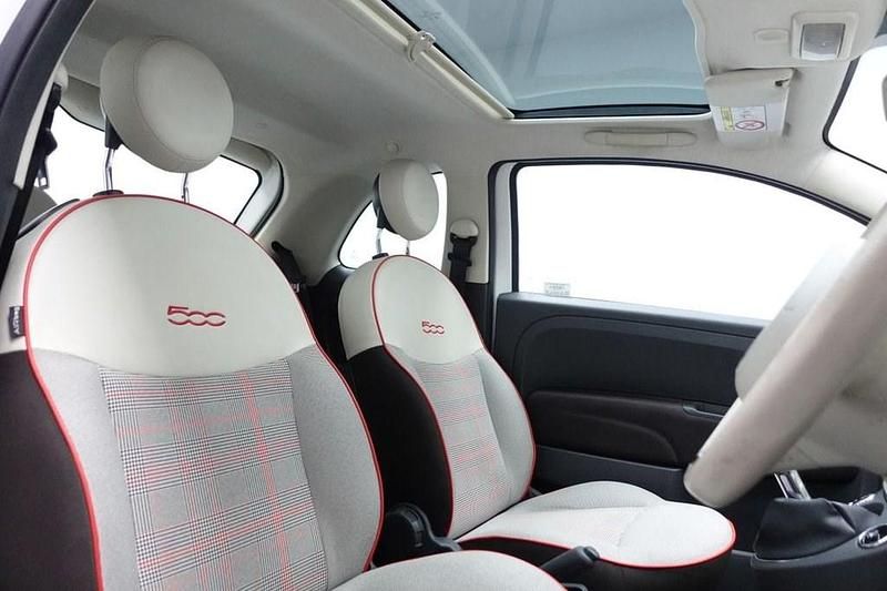 Used Fiat 500 Lounge 69 HP (50 kW) 2016 White Hatchback