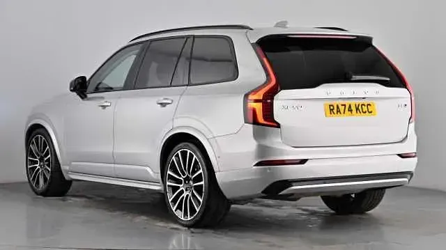 Usado Volvo XC90 Ultra 250 HP (183 kW) 2025 Prateado SUV